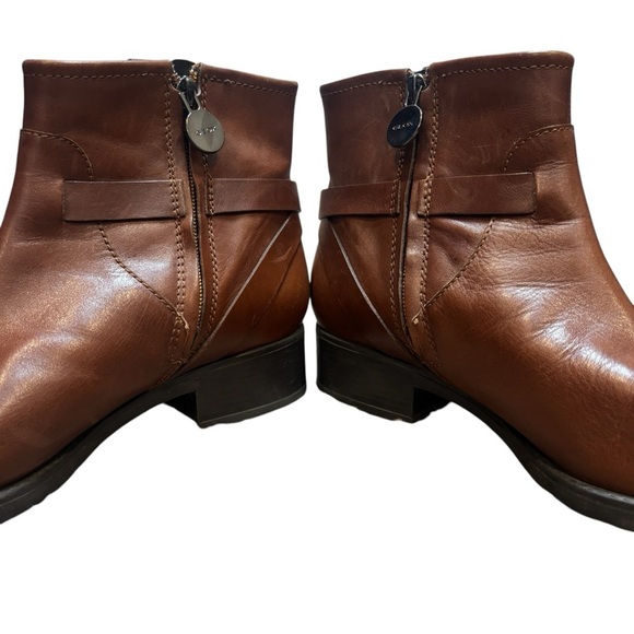 Geox Women's Brown Leather Ankle Boots with Side Zipper and Low Heel Size 40 - Picture 6 of 8